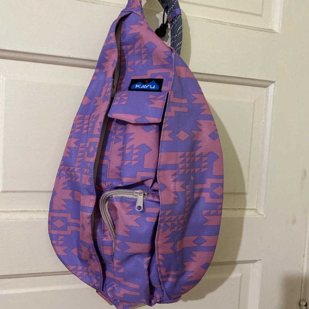 Sold New KAVU Rope Sling Bag Crossbody Backpack 🎒Pastel Arcade color Multi NWT - Picture 2 of 12